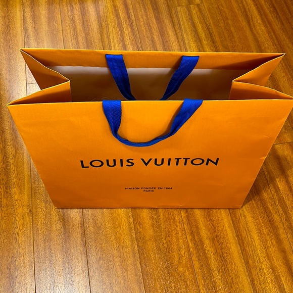 LOUIS VUITTON Original huge paper bag π§‘π - Picture 3 of 5